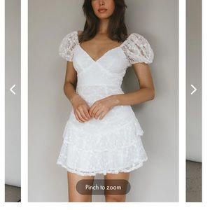 Selfie Leslie white dress